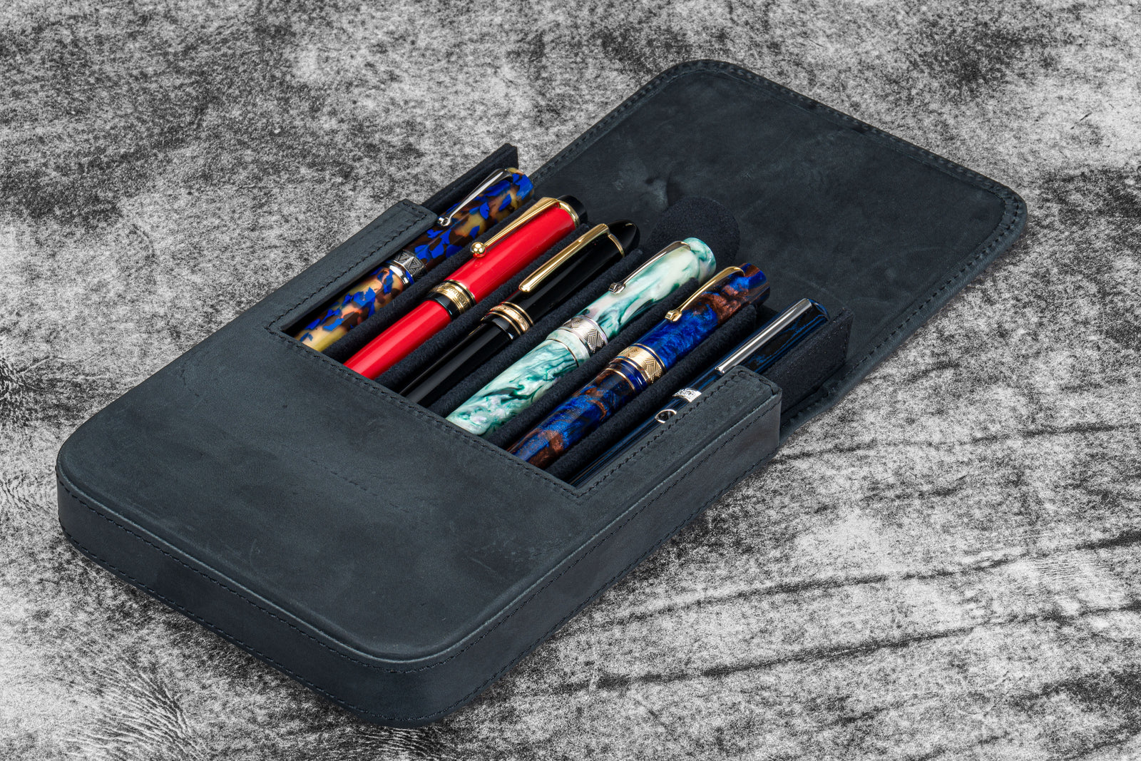 Leather Magnum Opus 6 Slots Hard Pen Case with Removable Pen Tray - Crazy Horse Graphite