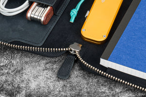 Leather Zippered Leuchtturm1917 B5 & Extra Large Moleskine Folio - Crazy Horse Graphite