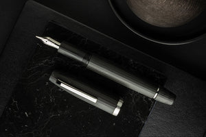 Scribo Flow Fountain Pen - Dimensione PT (LE)