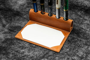 The Writer’s Pen Dock - 5 Slots Pen Stand with Notepad Holder - Crazy Horse Tan