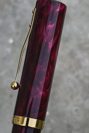 Magna Carta Mag 1000 Oversized Fountain Pen 6
