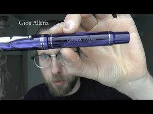 Gioia Alleria Amaranto Fountain Pen Gold Trim