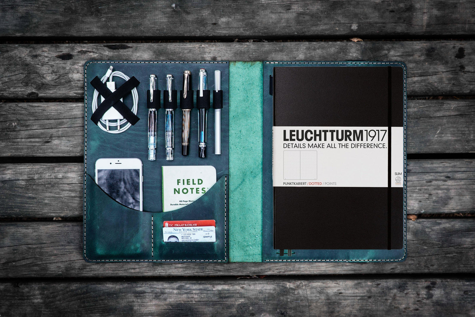 Leuchtturm1917 A4 - A4+ Leather Cover Portfolio - Crazy Horse Forest Green