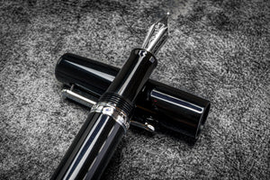 Nahvalur (Narwhal) Fountain Pen - Original Black+ Leather Pen Sleeve
